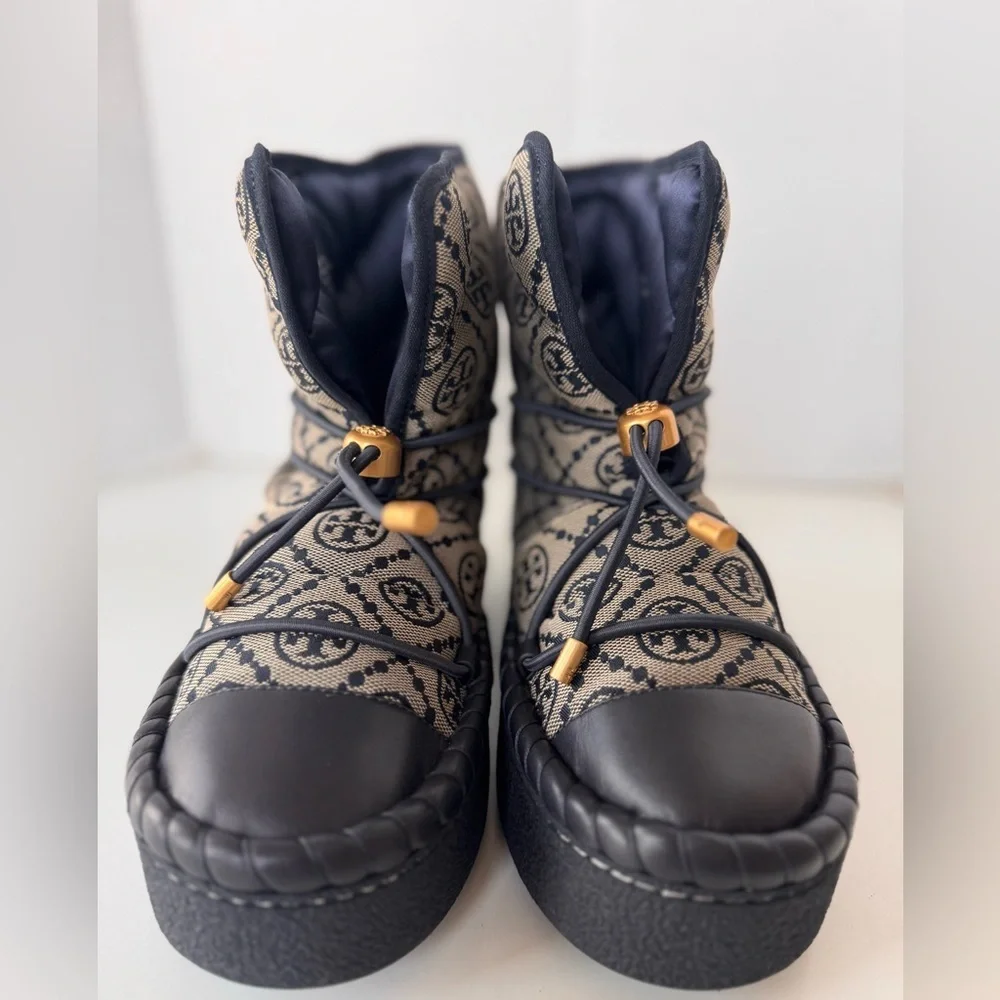 Tory Burch Monogrammed Logo Navy Blue Sleeping Bag Lined Boots Shoes Women’s 7